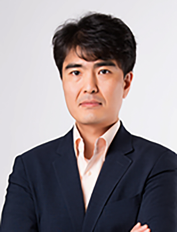 황 문 현 사진